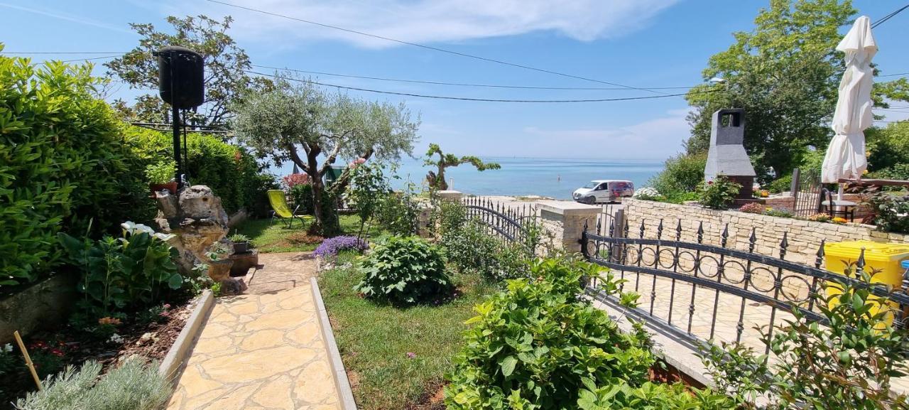 App Maria 1 Apartment Zambratija  Exterior photo